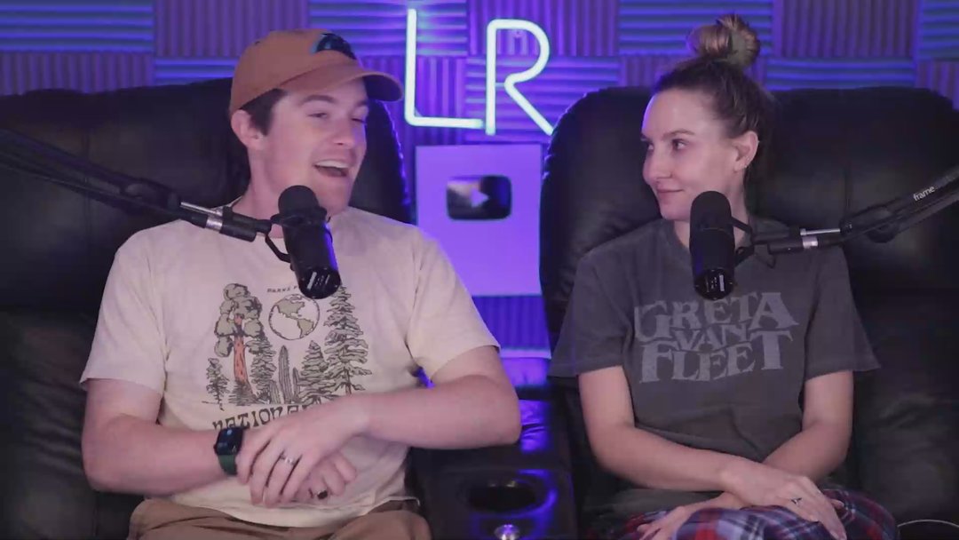 GF 1x10 Reaction, "Fight Fighters"