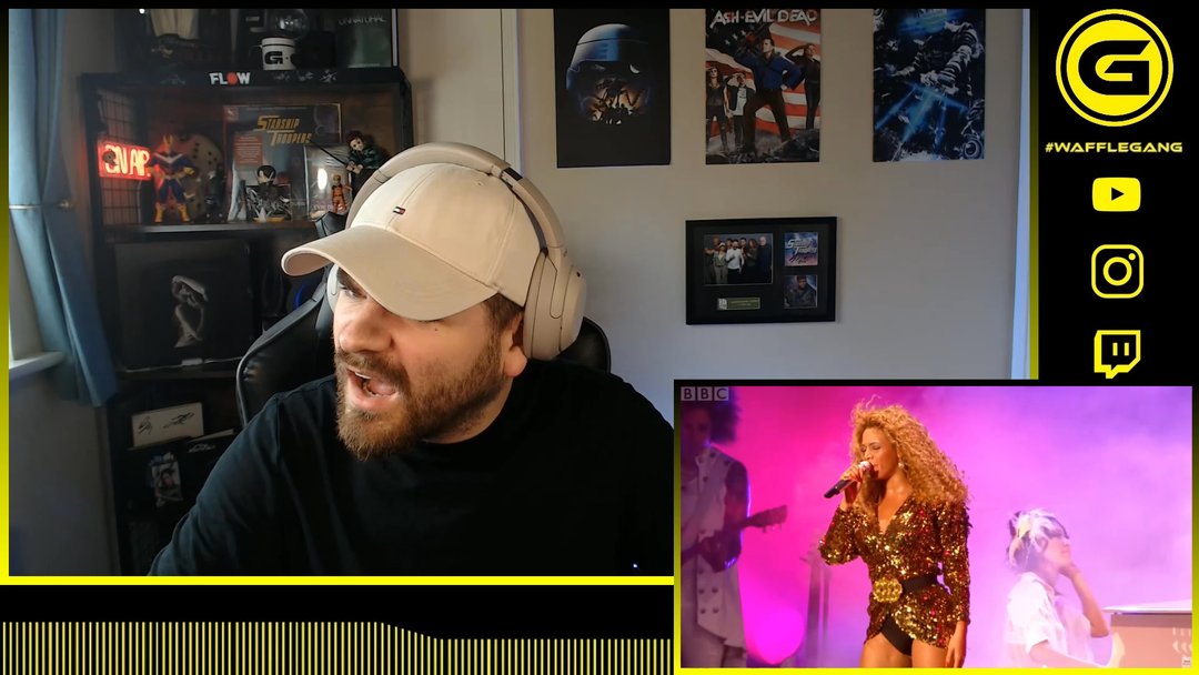 OMG HER VOCALS!!! | BEYONCÉ "The Beautiful Ones X Sex on Fire" | Glastonbury 2011 | REACTION!!