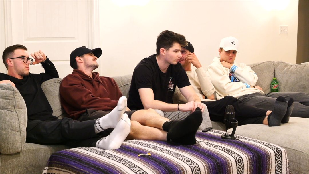 .F. .M. .A. .B. 32-33